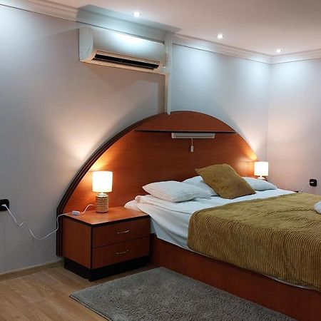 Family Apartman Gyula Exteriér fotografie